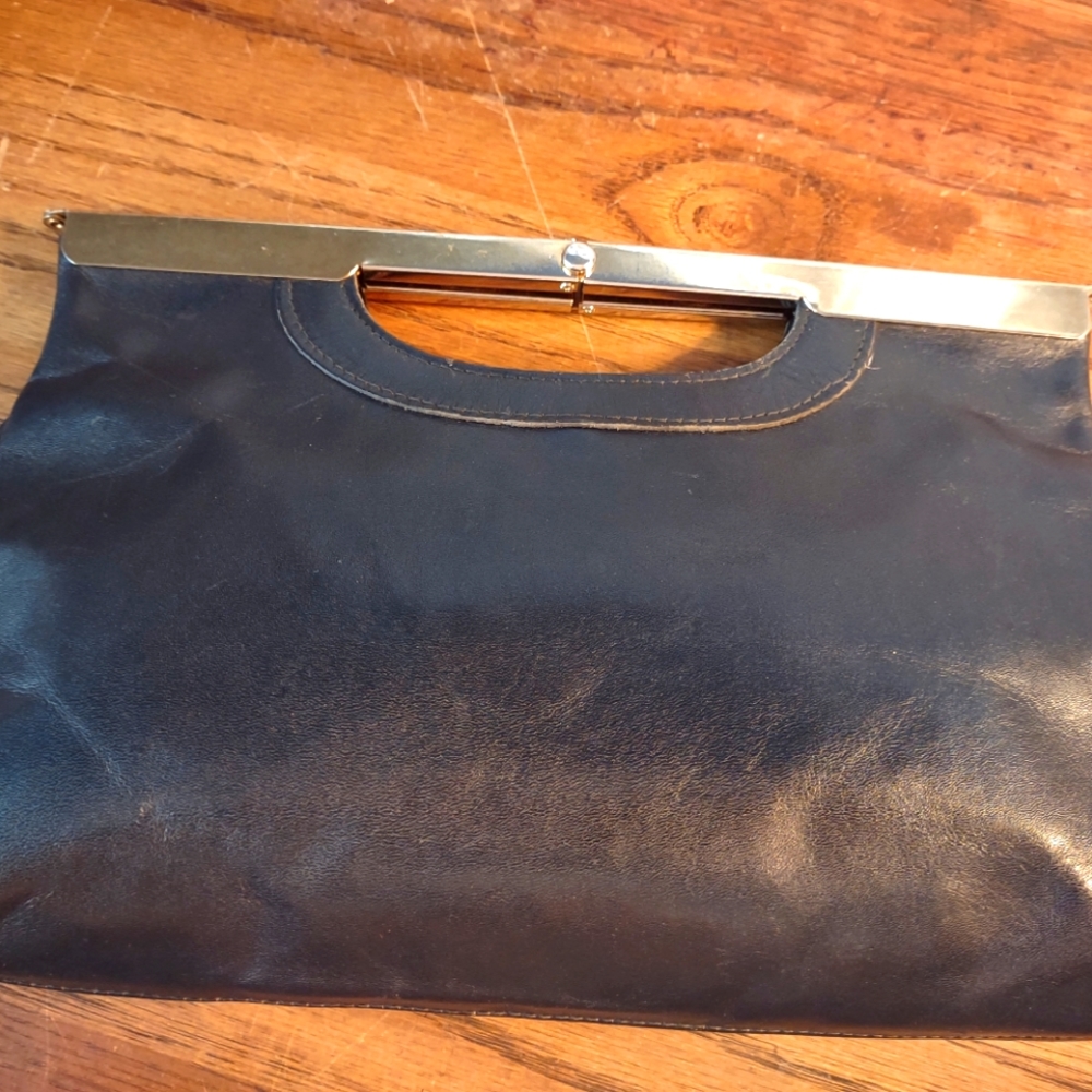 Vintage Letissa 1980s navy leather clutch bag with bar hinge closure